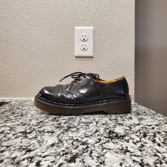 SOLD Dr. Martens Vintage Oxford - Picture 3 of 7